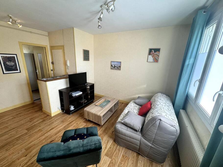 Appartement Proche De L'Hyper-Centre Avec Garage Caen Kültér fotó