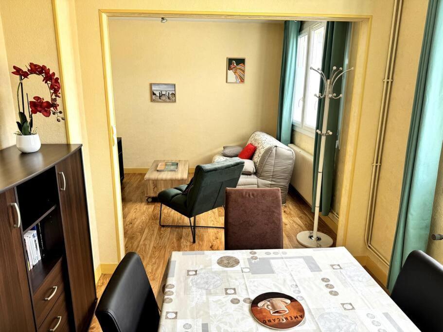 Appartement Proche De L'Hyper-Centre Avec Garage Caen Kültér fotó